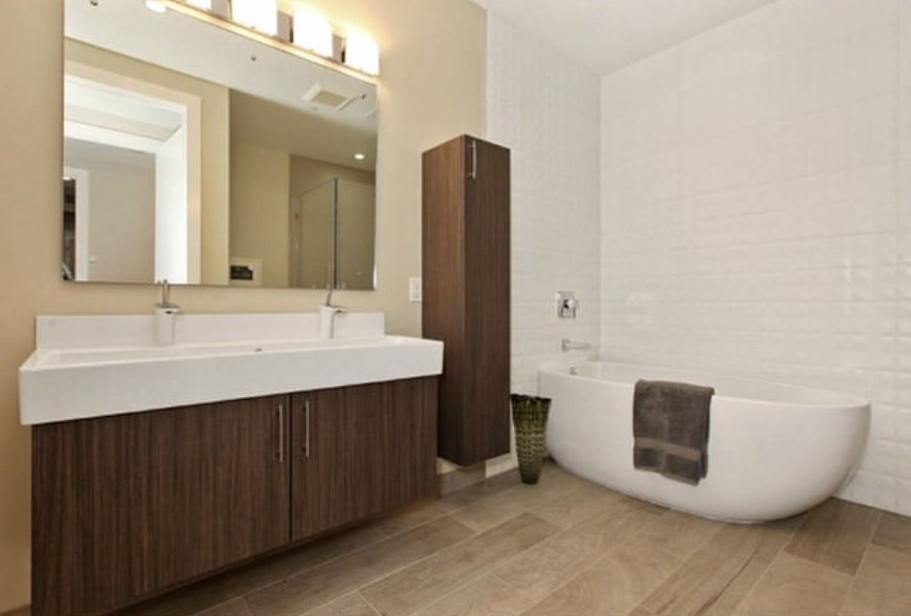 Freestanding Bath Suite